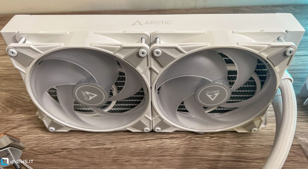 Arctic Liquid Freezer III A-RGB 280mm fans