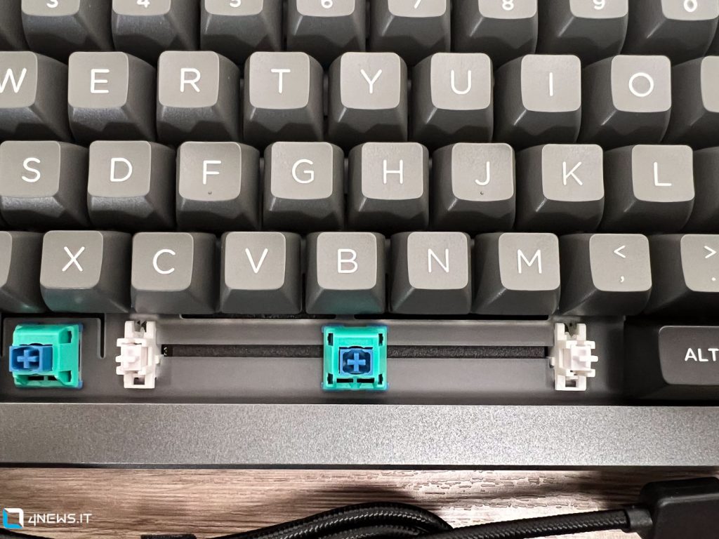 Epomaker Shadow X Bluebird switches